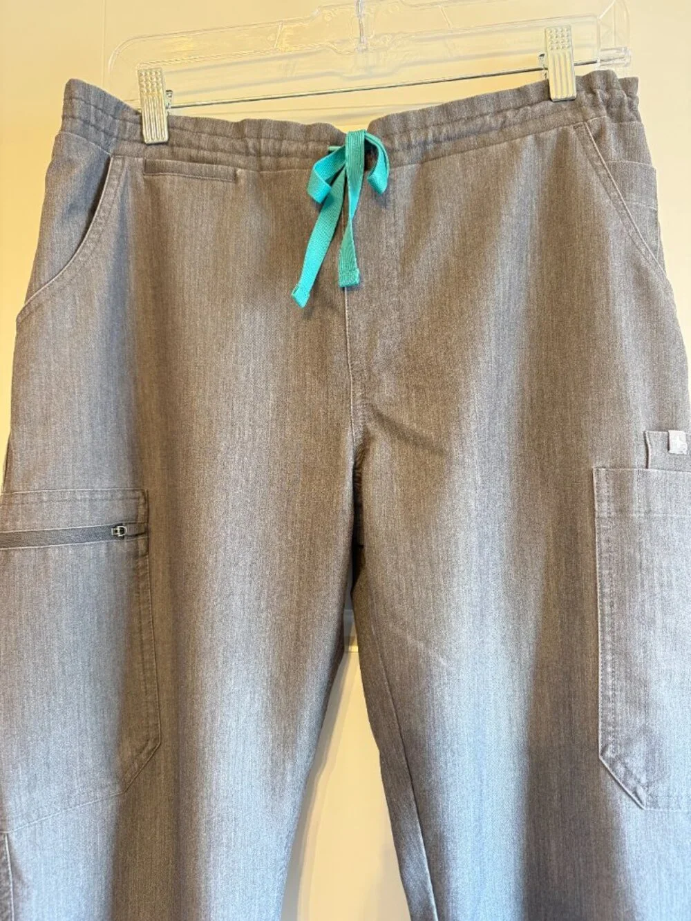 Figs Technical Collection Scrub Set - Size M - Picture 8 of 10